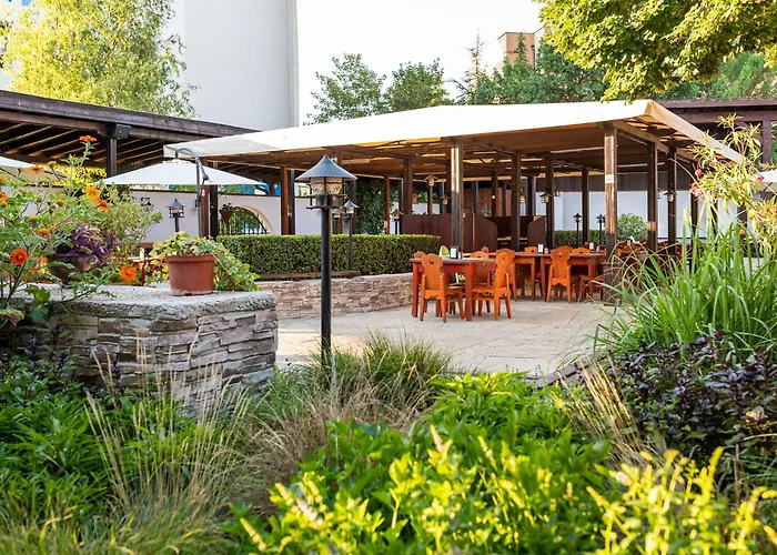 тракия плаза 4*