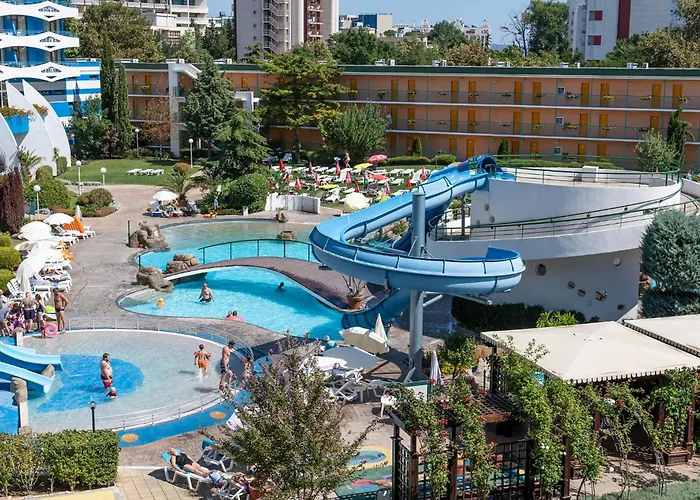 فندق тракия плаза