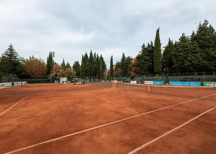 тракия плаза Hotel 4*